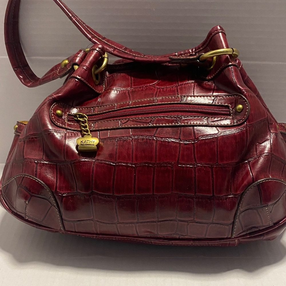 Kathy Ireland Burgundy Crocodile Embossed Shoulder Bag - Picture 3 of 7